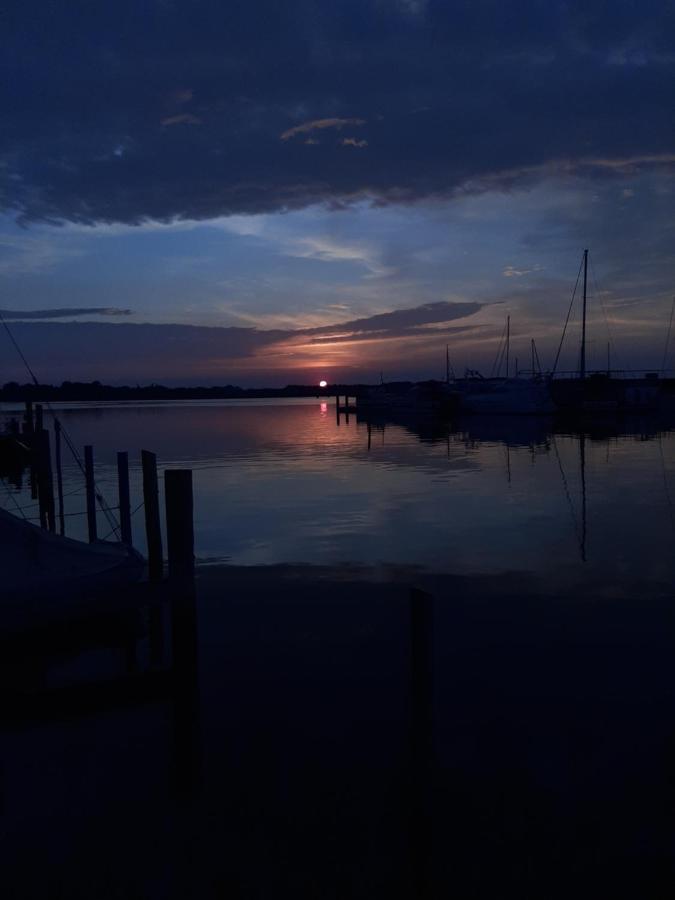 Ostseeurlaub-Барт Экстерьер фото